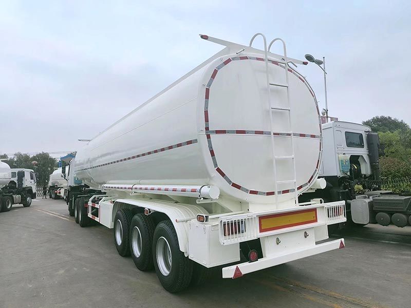 3 Axles Oil Tanker Trailers