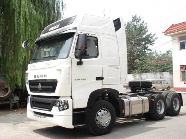 Howo T7H 6X4 Tractor Head Truck