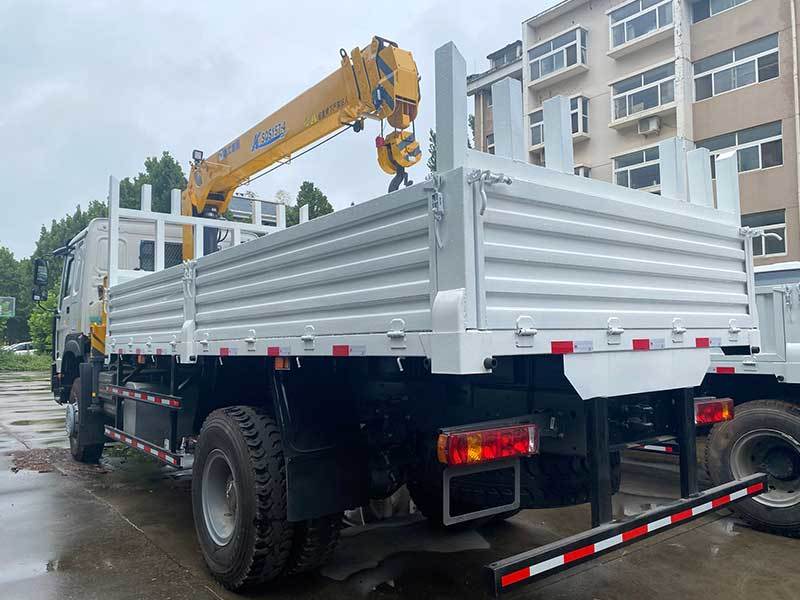 Sinotruk Howo Truck With Crane - Truckglobal